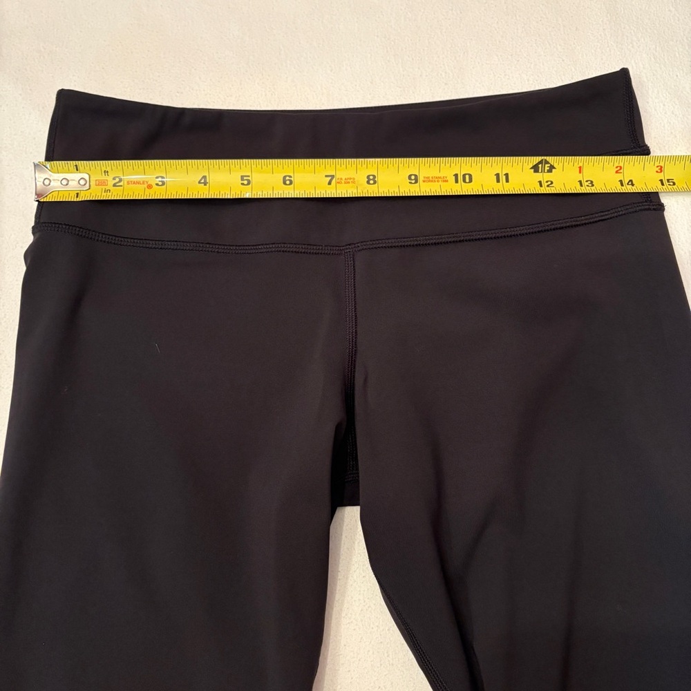 Lululemon Athletica mid-rise Black Biker Shorts, Size 8 - Picture 4 of 7